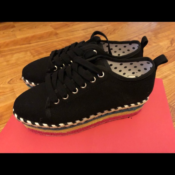 Betsy Johnson platform shoe - Picture 2 of 6